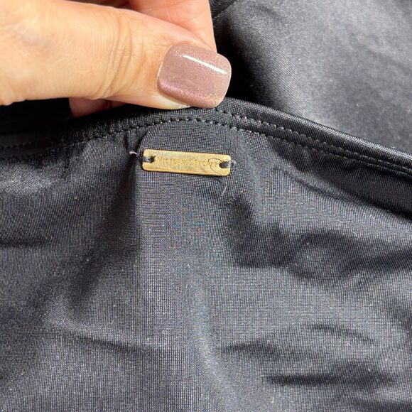 Victoria Secret Unforgettable One Piece Swimsuit Halter Underwire Black 34B E105 - Picture 6 of 10